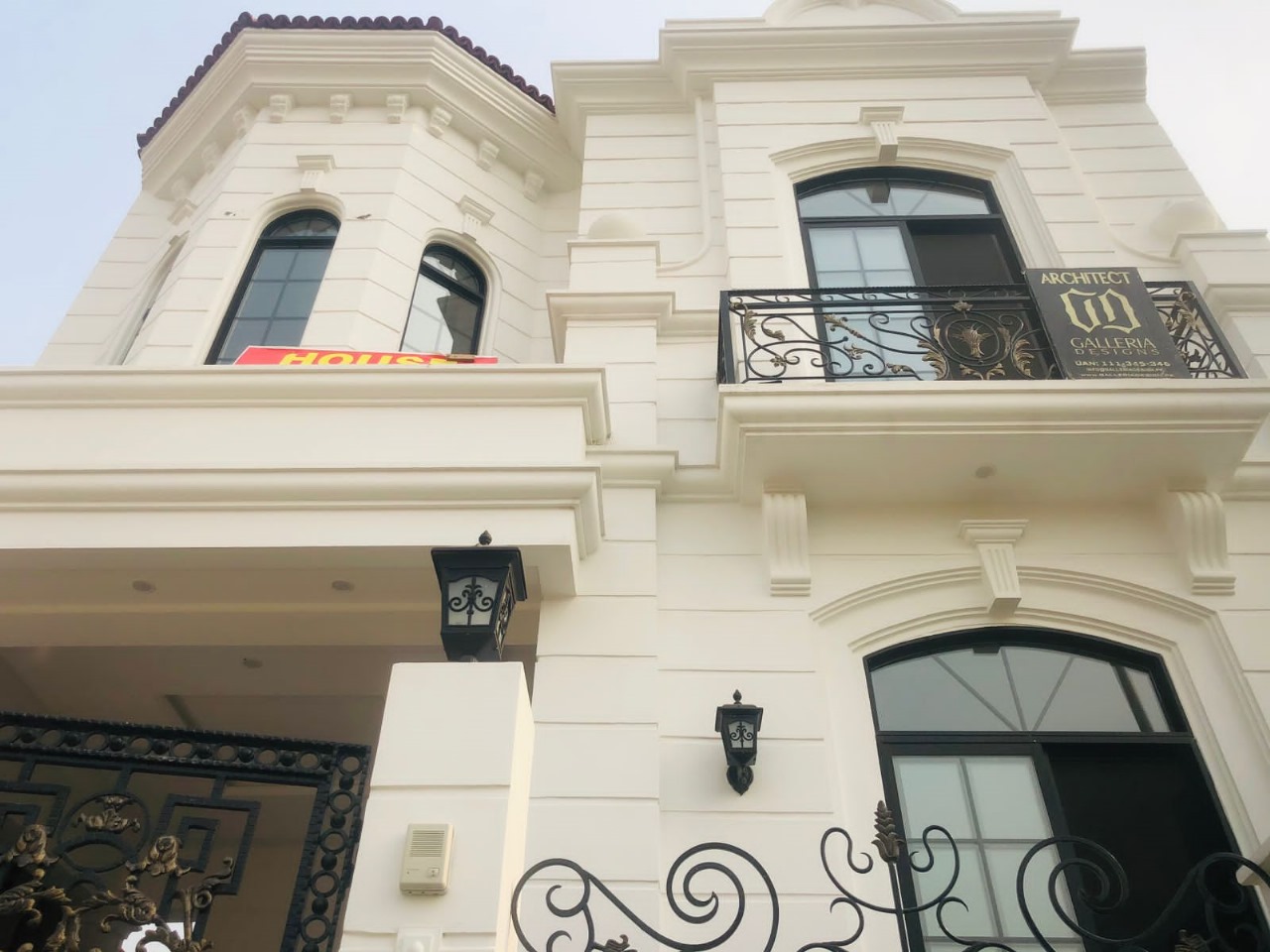 Galleria Design Spanish House For